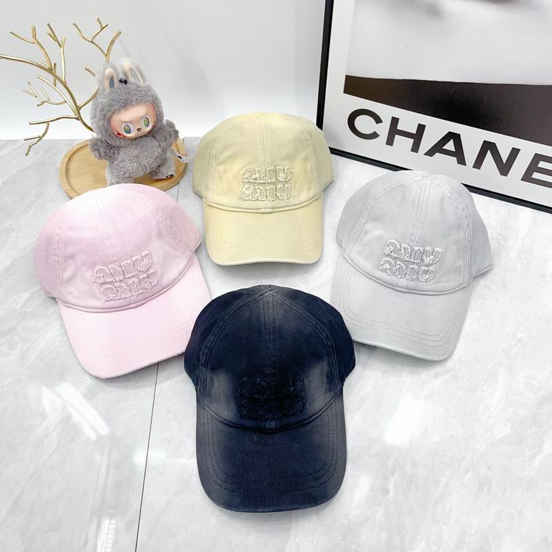 Miumiu Cap dx29